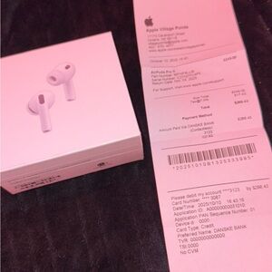 Apple AirPods Pro 3 Wireless Active Noise Cancelling Earbuds Magsafe New